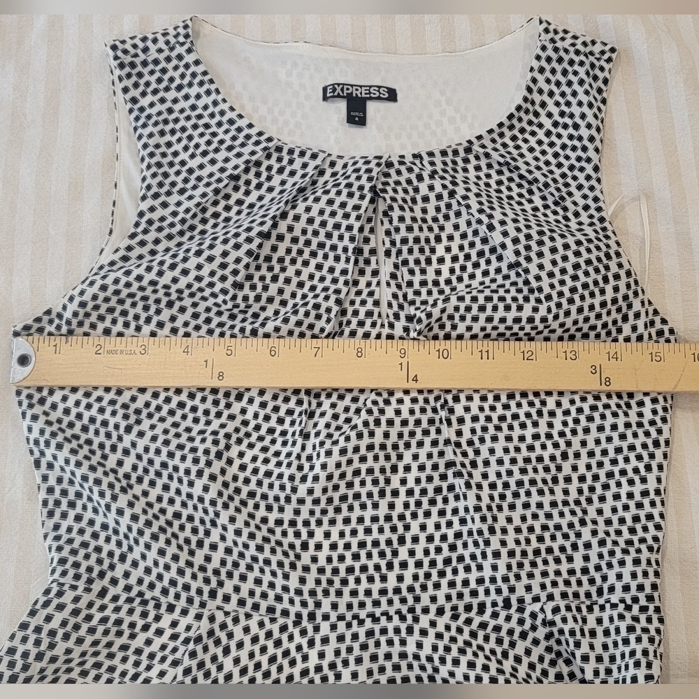 ✨️ EXPRESS A-Line Dress c114 - Picture 2 of 7